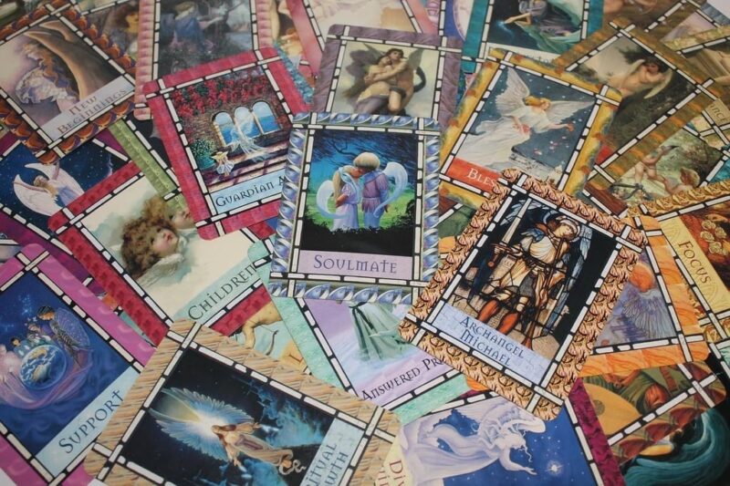 Comprendre facilement les bases et les règles du tarot